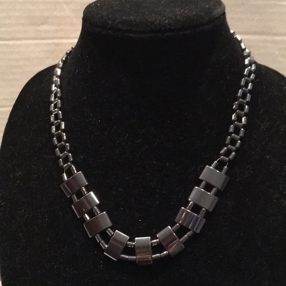 NWOT Hematite Cleopatra style necklace